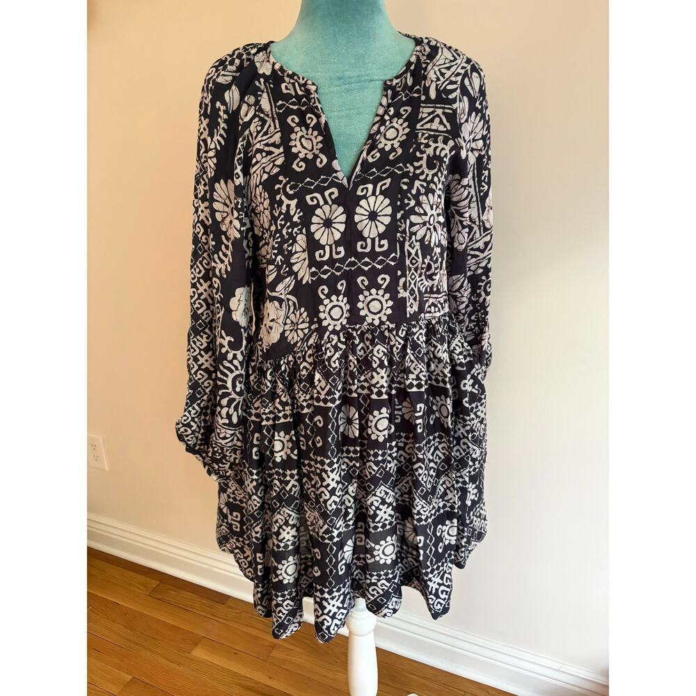 Love The Label Block Print Mini Dress Cotton Boho Tiered Ruffle Hem White Navy View 2